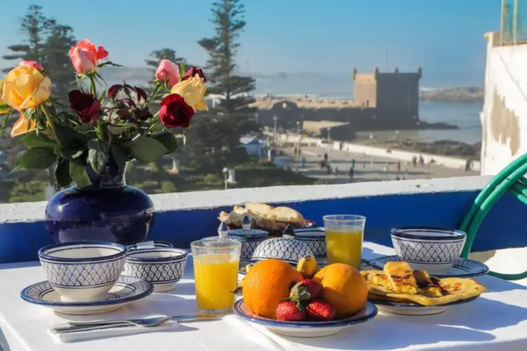Terrasse d'hôtel à Essaouira